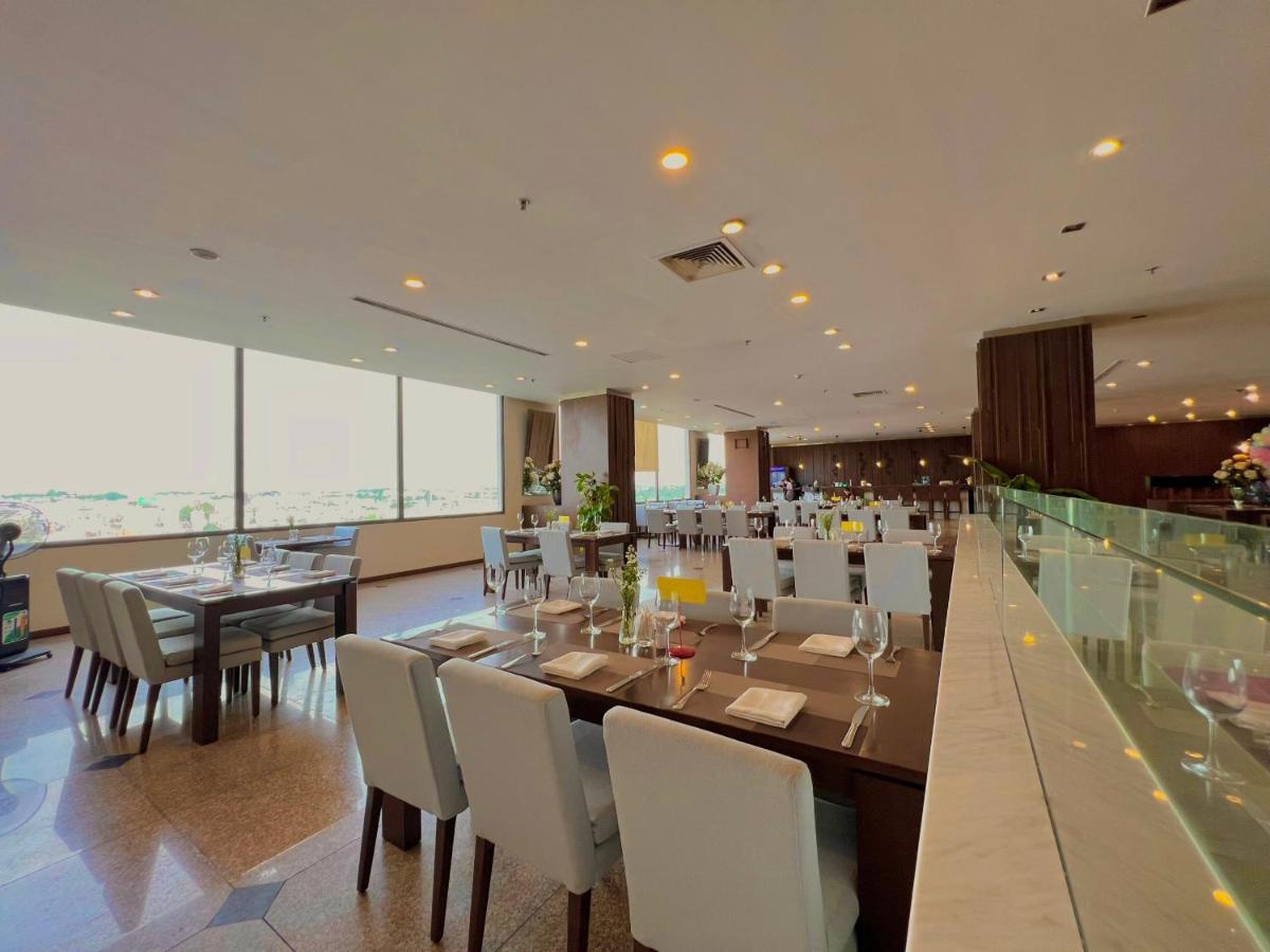 Aurora Hotel Plaza Biên Hòa Extérieur photo