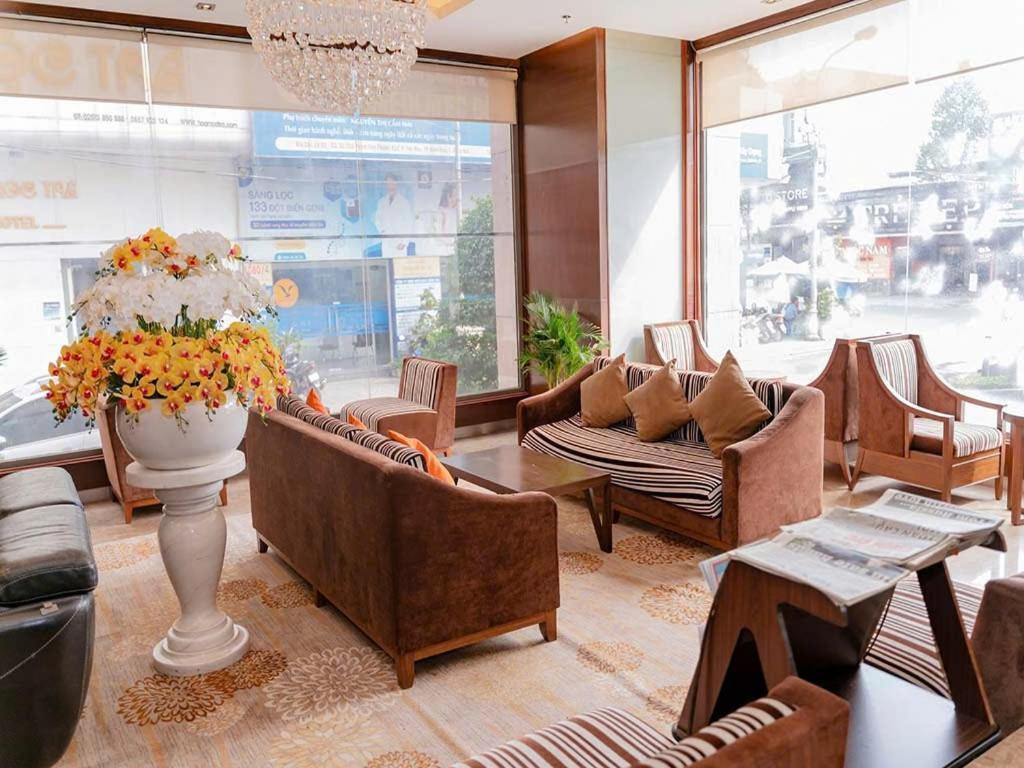 Aurora Hotel Plaza Biên Hòa Extérieur photo